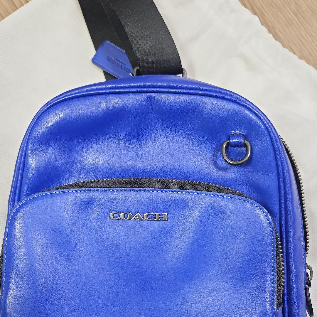 COACH ブルーレザー ボディバッグ