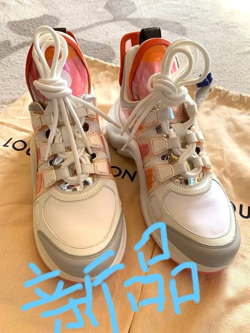 極美品　新品　LV ルイ・ヴィトンスニーカー⚫︎アークライト⚫︎レディーススニーカー