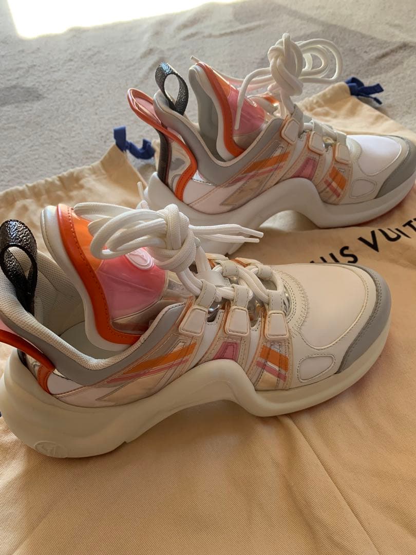 極美品　新品　LV ルイ・ヴィトンスニーカー⚫︎アークライト⚫︎レディーススニーカー