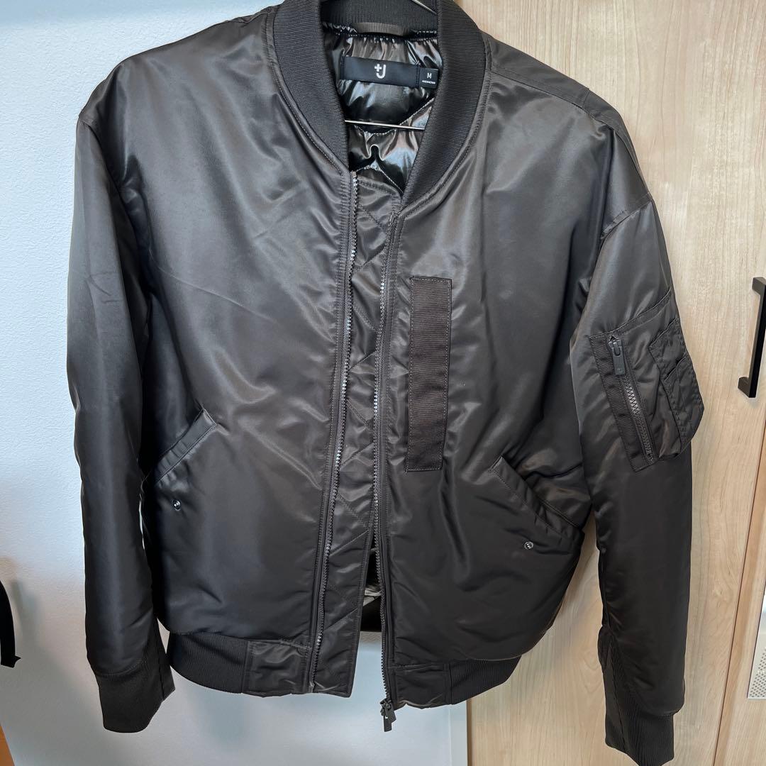 +J ユニクロ　MA-1 カーキ　美品