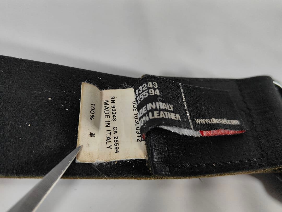 【極美品】DIESEL ディーゼル　高級イタリアンドレスベルト　黒艶本革　正規品