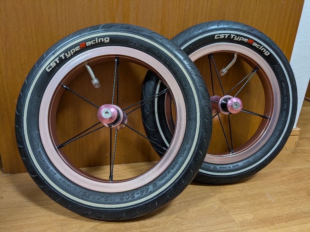 CSTタイヤ＋アルミホイール 完組 ピンク ランバイク ストライダー