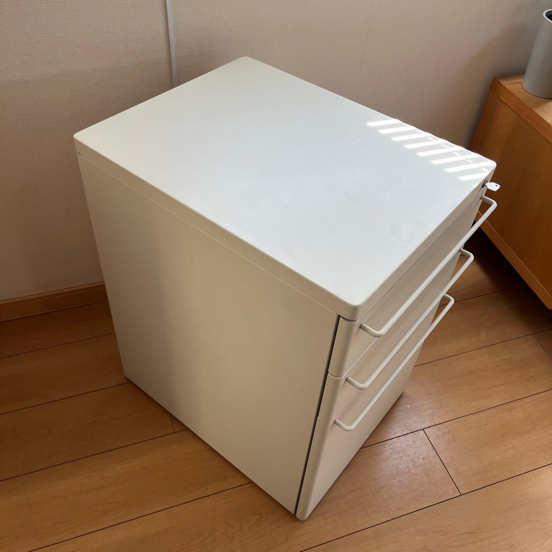 無印良品　スチールキャビネット