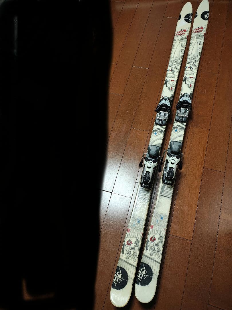 【モーグル☆】180cm　Ｋ２スキー板♪