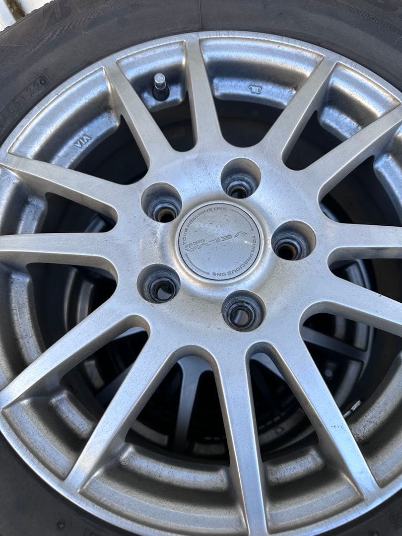 タイヤ とアルミホイールセット15インチ 195/65R15 2本22年式