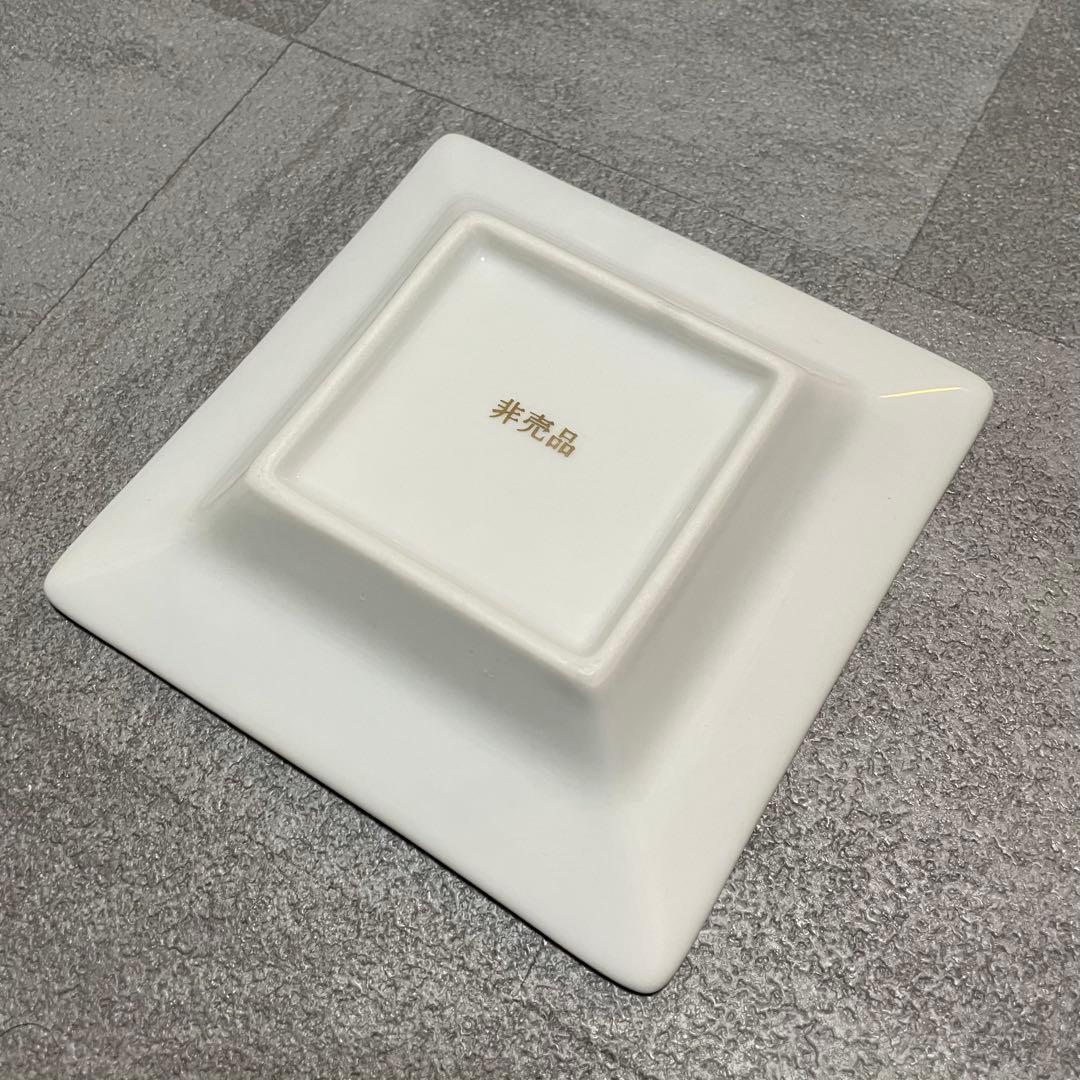 非売品　コラボ：ヴェルサーチ　ローゼンタール　絵皿　角皿　小物入れ　ノベルティ品