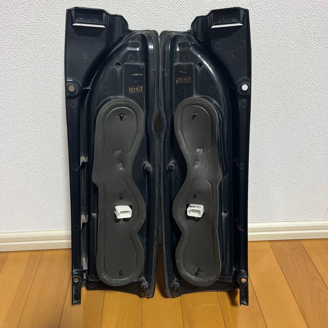 VALENTIヴァレンティ　MTSエムテクノ200系　ハイエーステールランプ