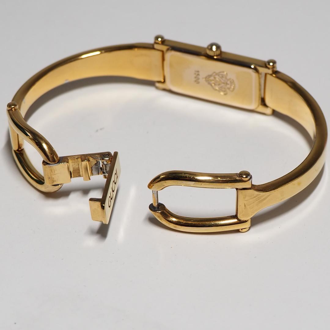 美品 グッチ GUCCI 1500 バングルウォッチ シェル 腕時計 箱 592