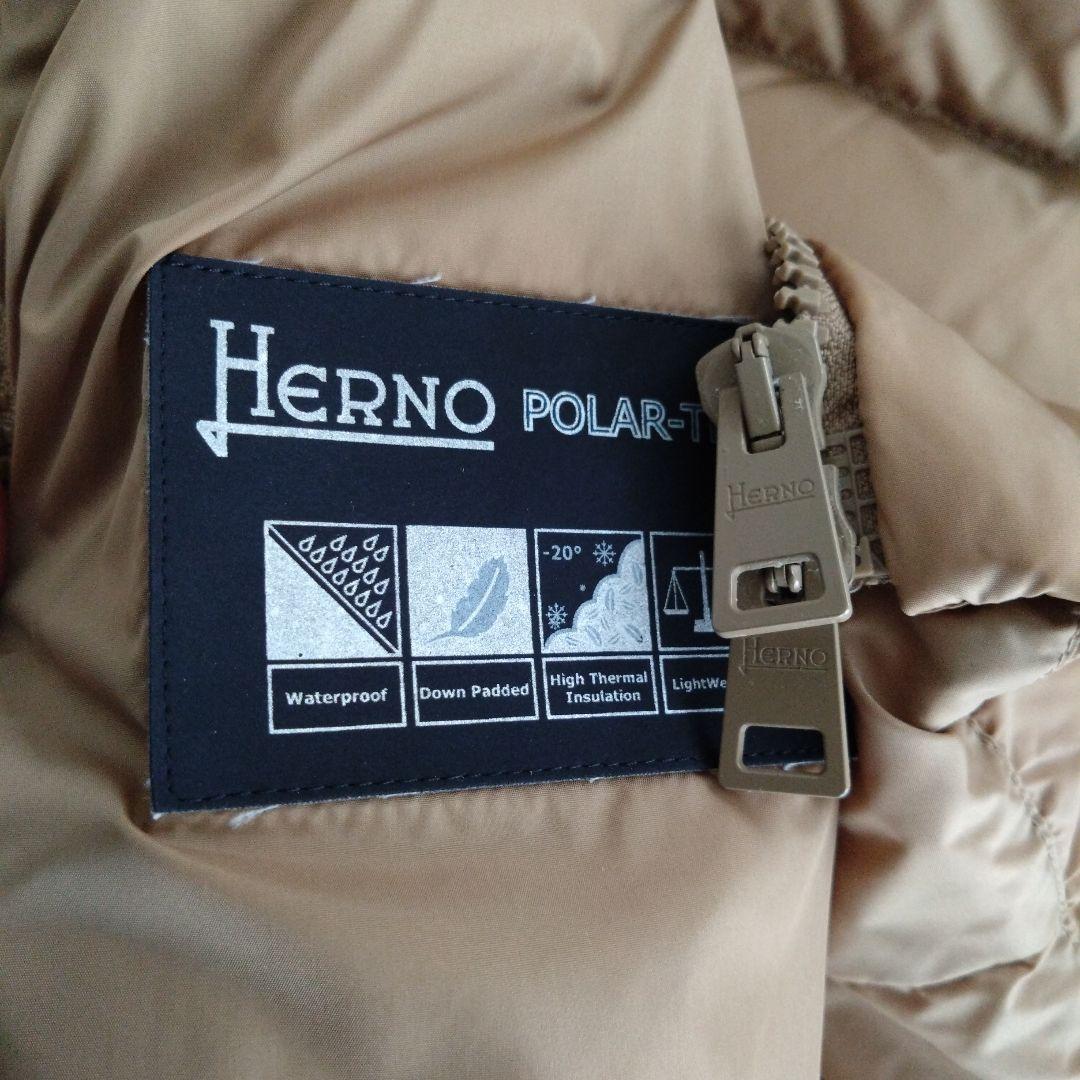 Herno ベージュ ダウンベスト　超美品