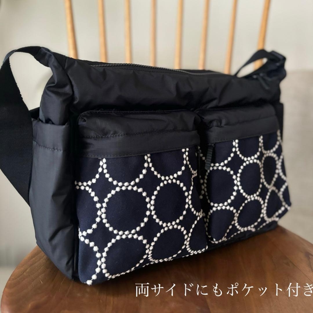 大きなポケットのショルダーバッグ　ミナペルホネン　mina perhonen