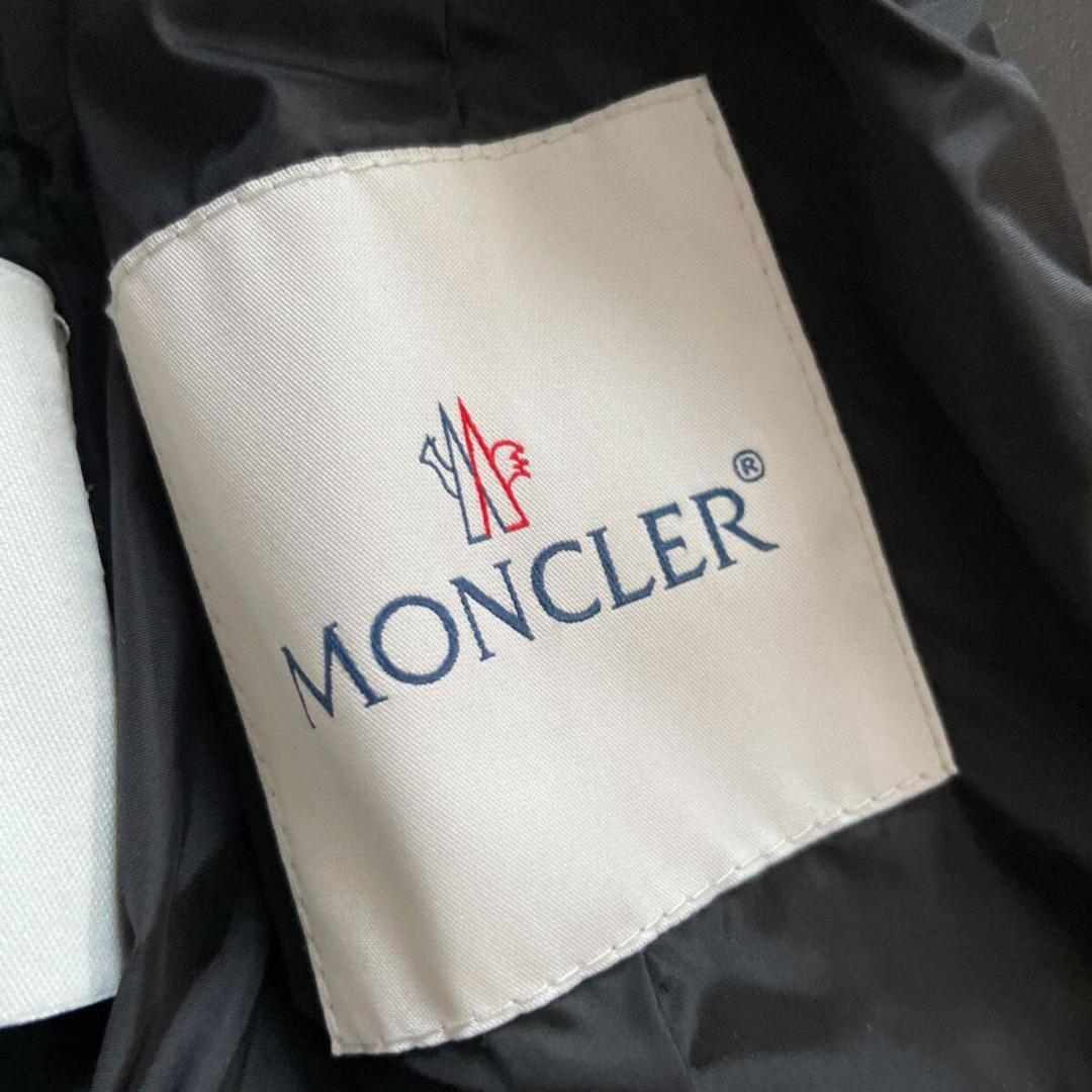 新品【定価32万】MONCLER RODEIA レザー ライダース ダウンベスト