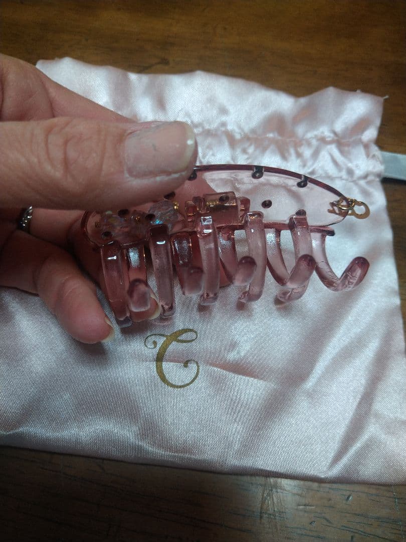 ち*ろ様 ピンクのクリスタルヘアクリップ