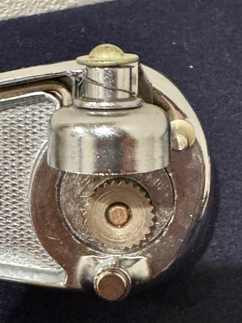 RIVAL のヴィンテージ缶とボトルオープナー