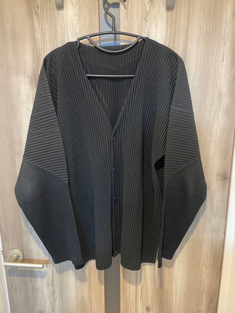 プリーツカーディガン　黒　サイズ3 オムプリッセイッセイミヤケ