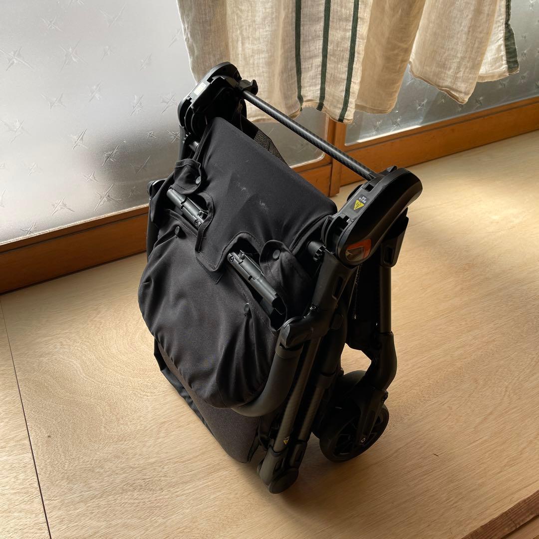 トムス　ベビーカー