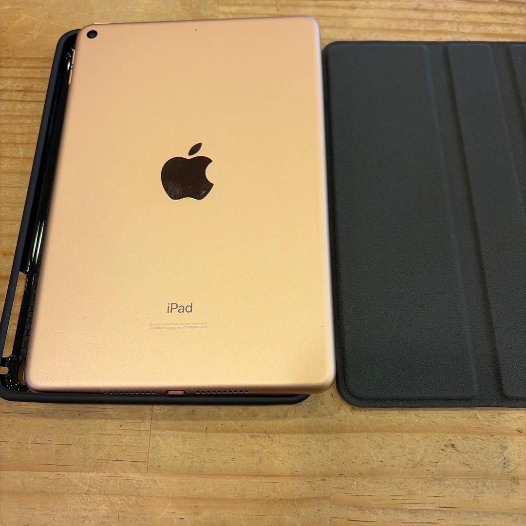 Apple iPad mini ゴールド A2133 カバー付き