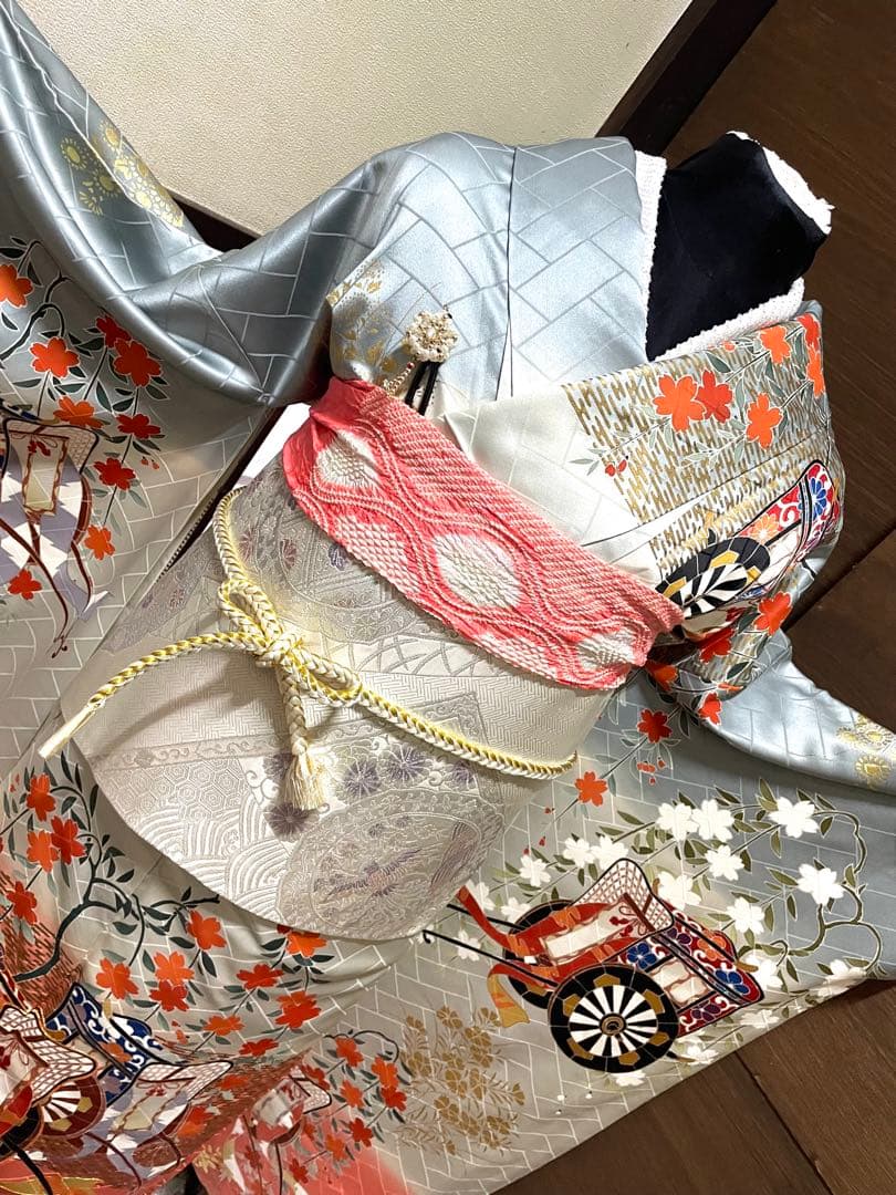 振袖フルセット6点特価　サイズM〜Ｌ　正絹　御所車　売り切り終了