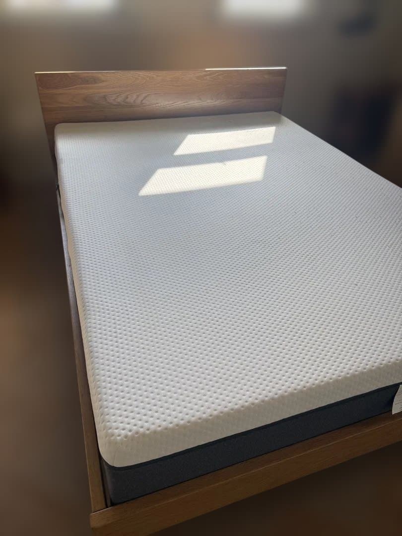 無印良品　木製ダブルベッドフレーム ヘッドボード付き