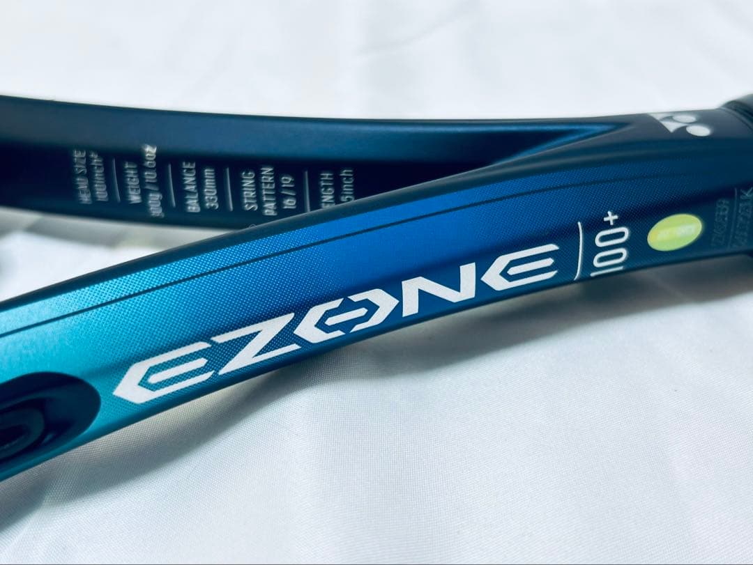 美品 yonex ezone 100+ ルード G2 2022 イーゾーン