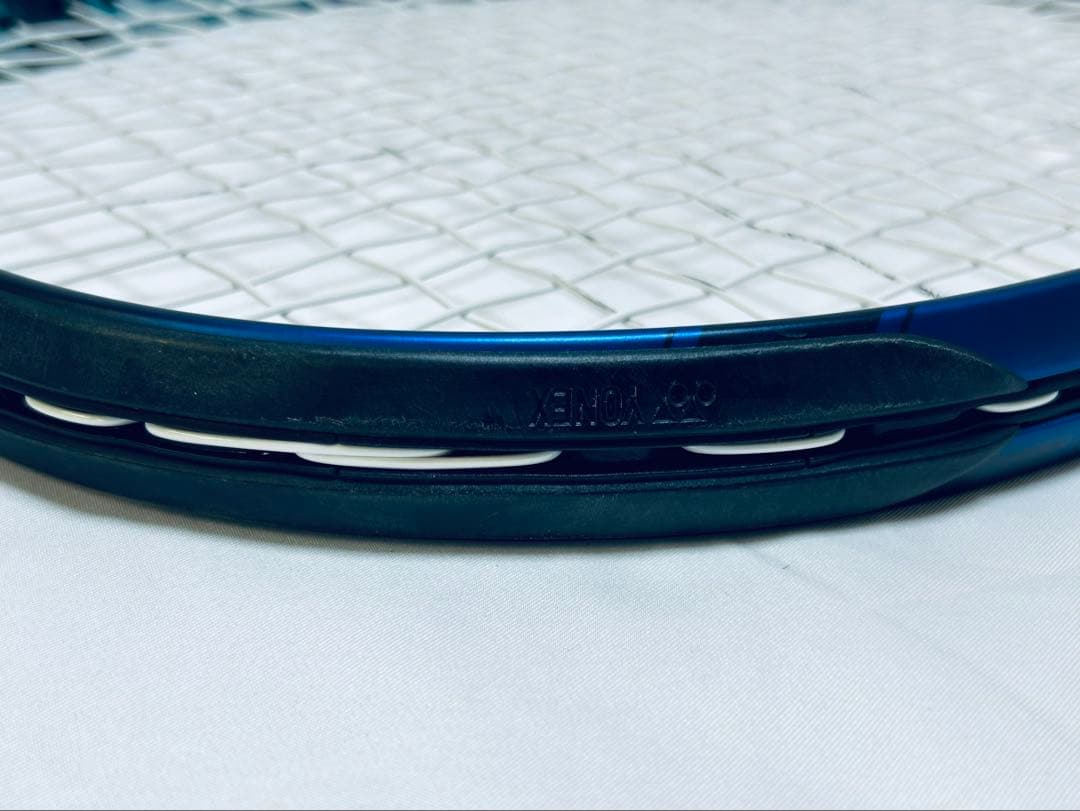 美品 yonex ezone 100+ ルード G2 2022 イーゾーン