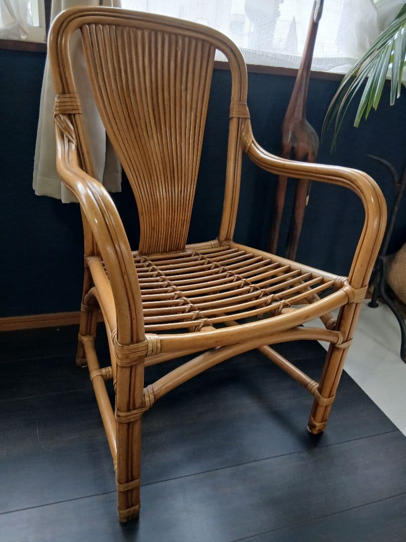 曲線美！ラタン ダイニングアームチェア 北欧スタイル