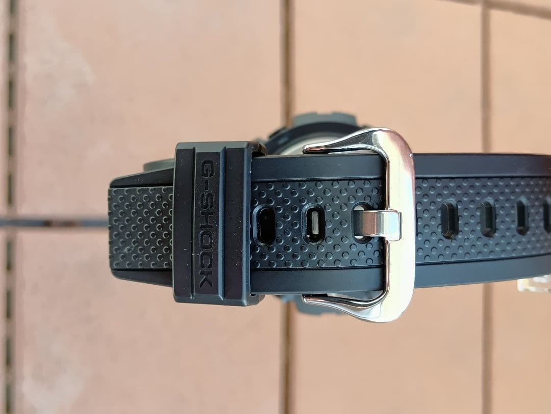 タイムセール G-SHOCK GST-W300G Gスチール 電波ソーラー