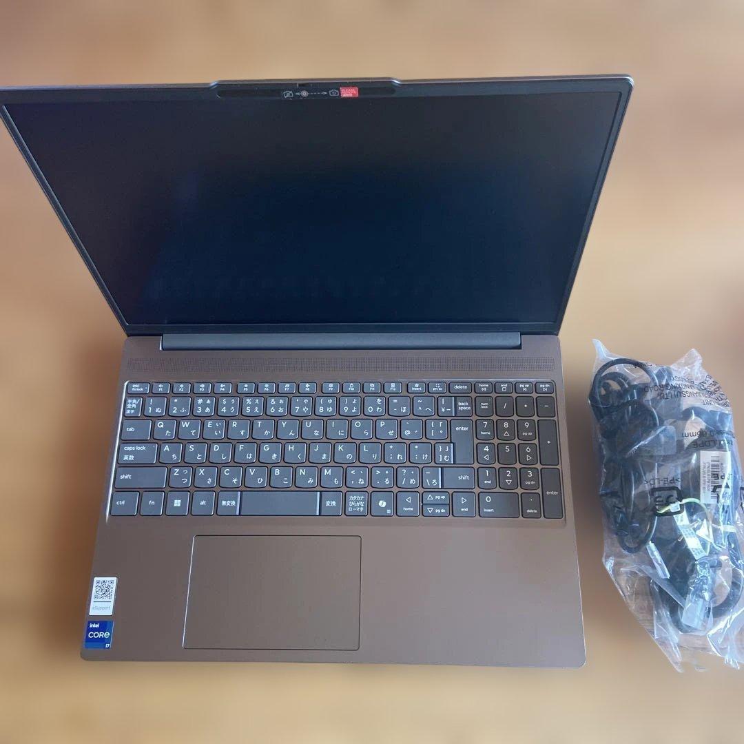 美品Lenovo ノートPC 15.3インチディスプレイ