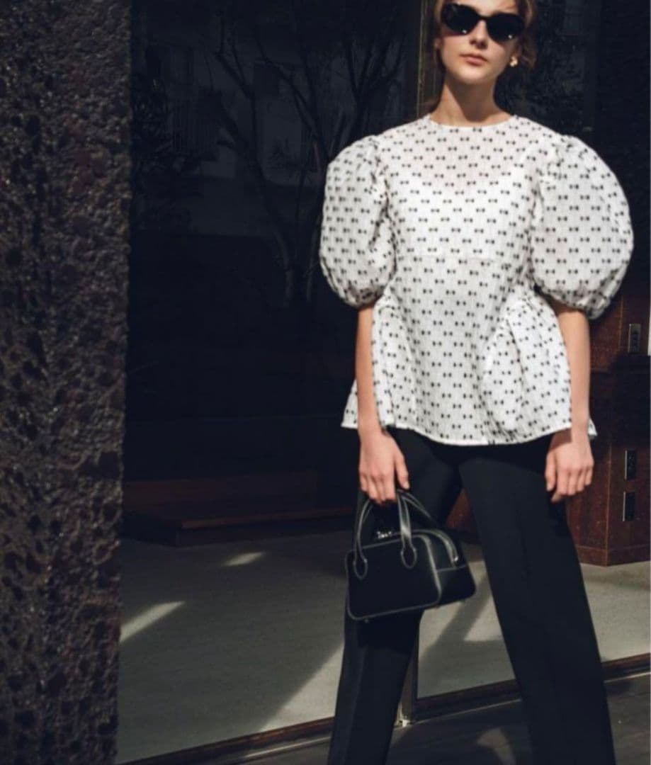 【美品】ohga エンジェル　ブラウス