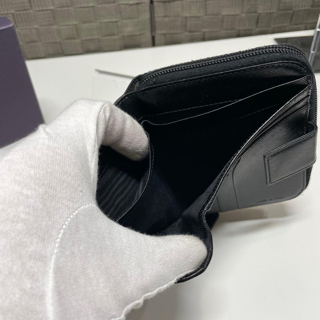 焼*ン様 PRADA ブラック サフィアーノレザー 二つ折り財布