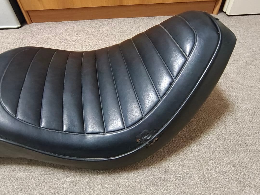 ハーレーダビッドソン　ショベル　シート　ヴィンテージ　FXE FXS