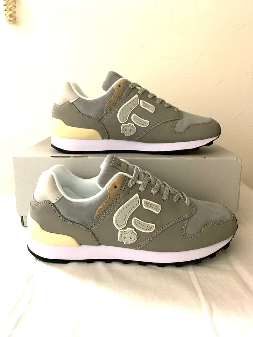 【新品未使用品】半額　サンガッチョ　にゅ〜ず『GRAY』10周年モデル　サイズ8