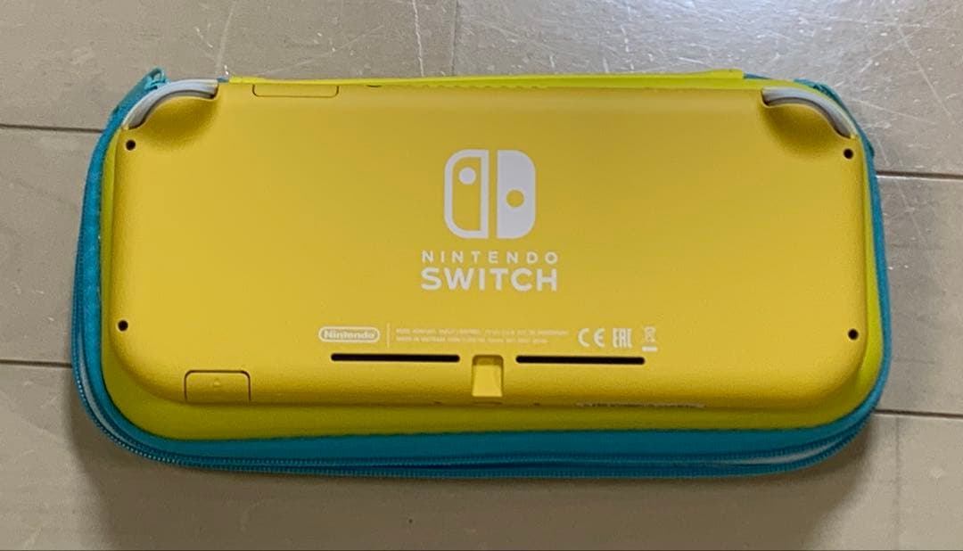 [美品]Nintendo Switch Lite 本体 おまけ付き