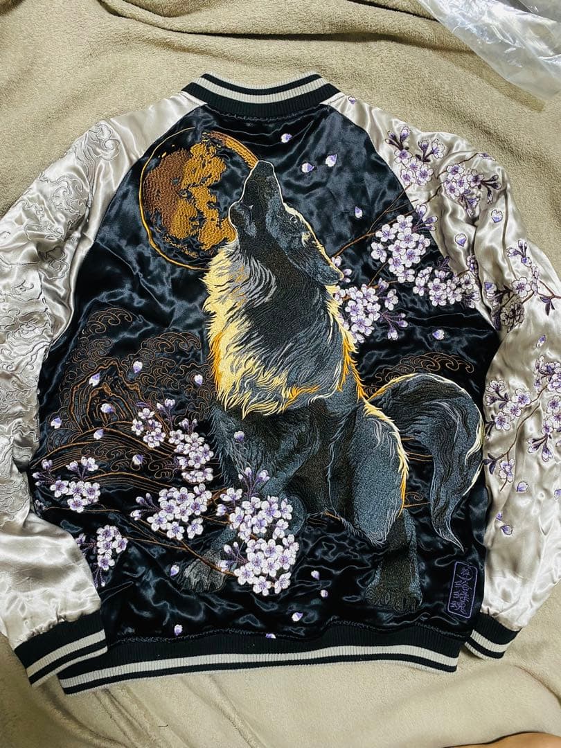 絡繰魂 美品 ２面用 狼月 日本限定版 スカジャン レーヨン unisex