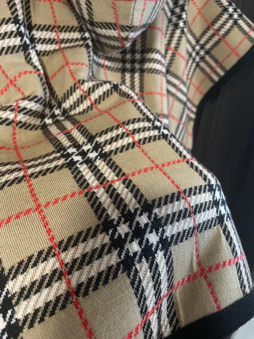 BURBERRY チェック柄 子供Mサイズ　ケープ　ニット