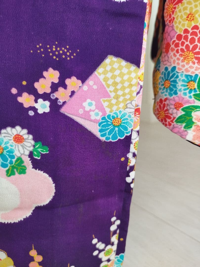 専用ですアンティーク紫にピンクブルー模様の着物