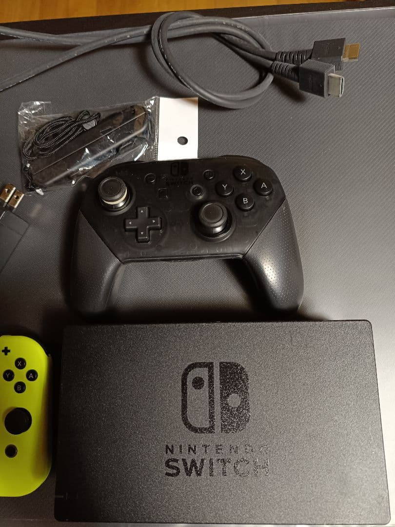 Nintendo Switch 本体 + プロコントローラー