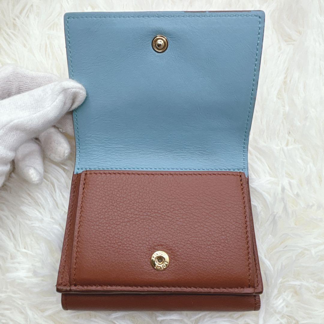 限定/極美品✨ロエベ コラボ ハウルの動く城 ヒン トライフォールドウォレット