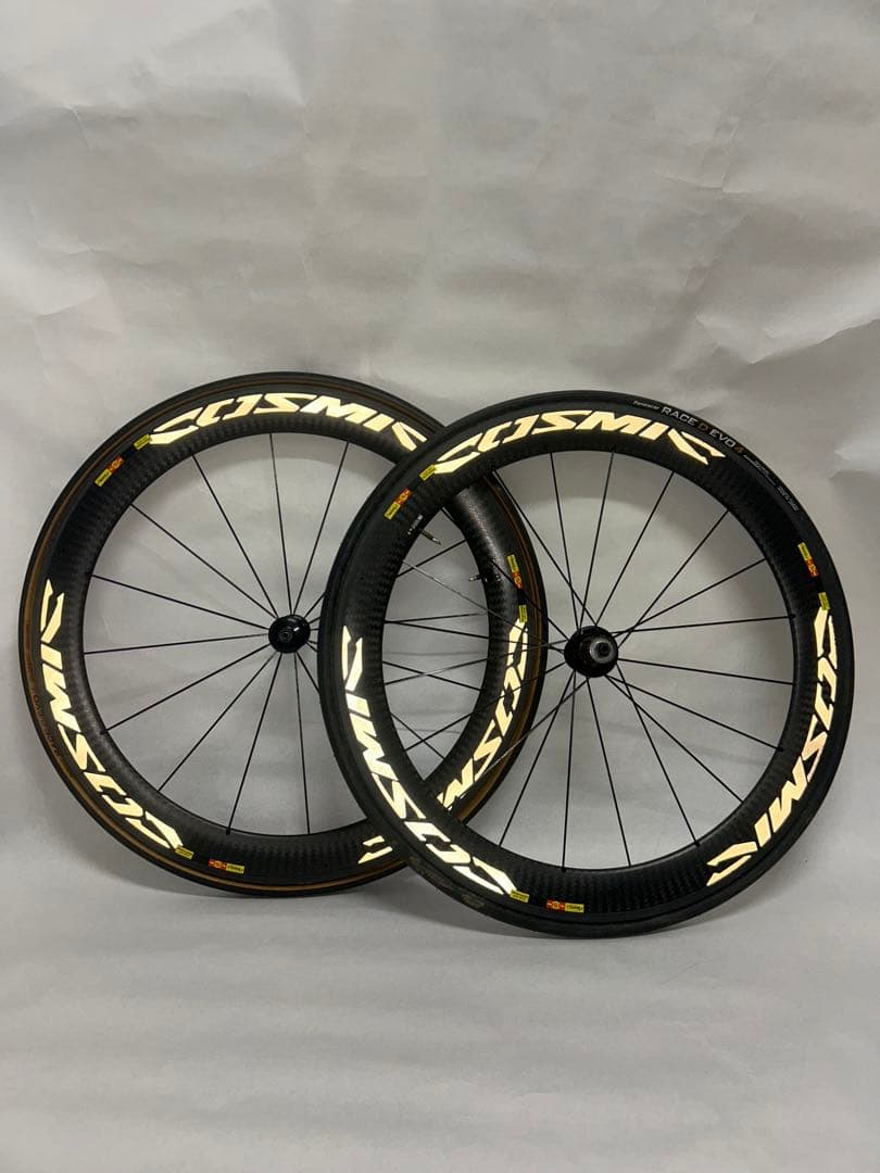 COSMIC カーボンホイール