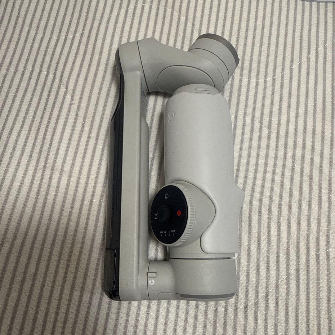 新品Insta360 Flow Pro スタビライザー