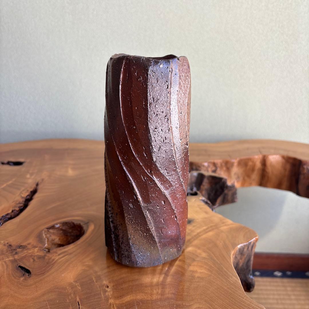 備前焼 山下譲治造 花瓶 高さ19cm 共箱