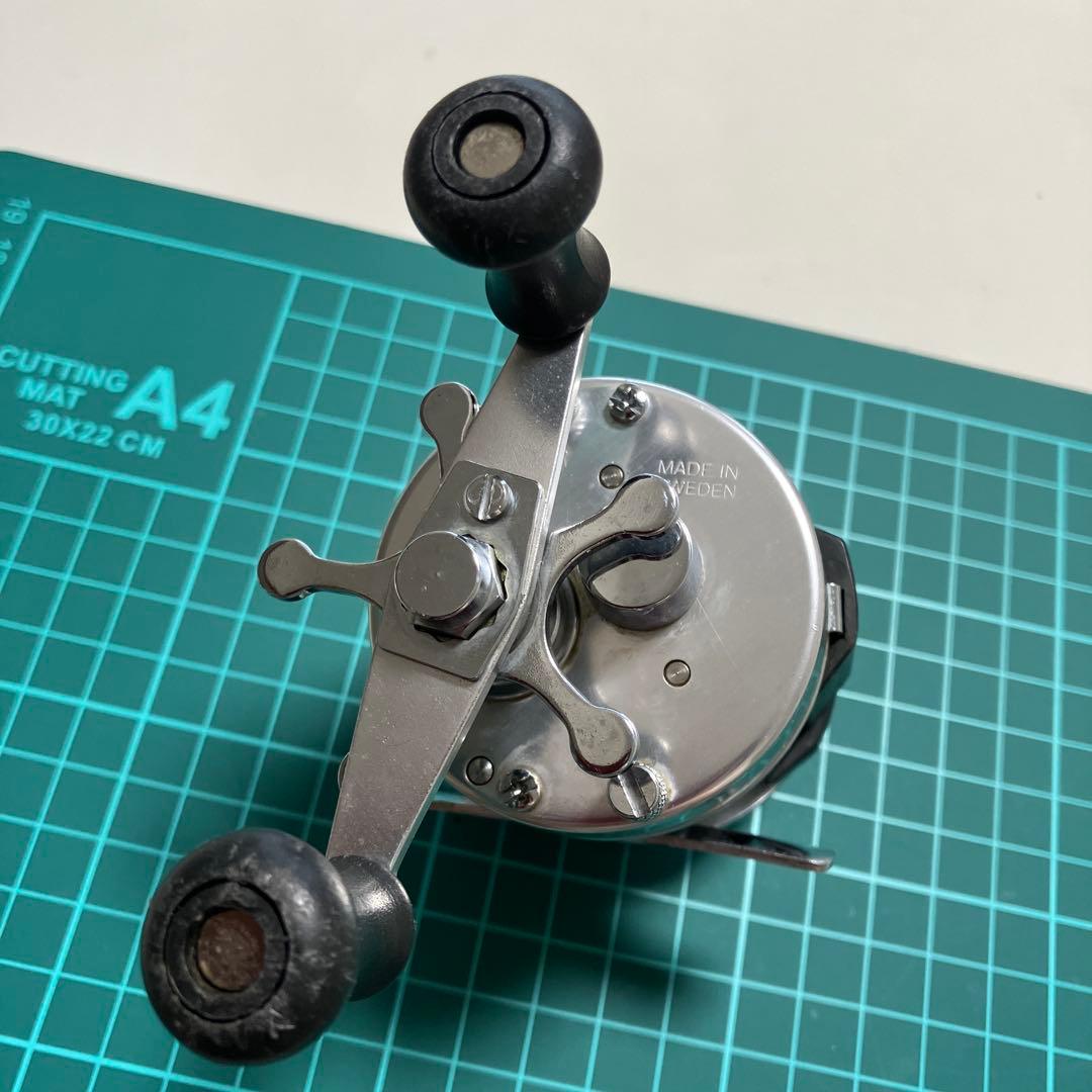 ABU Ambassadeur 1601 C IAR ベイトリール 左ハンドル