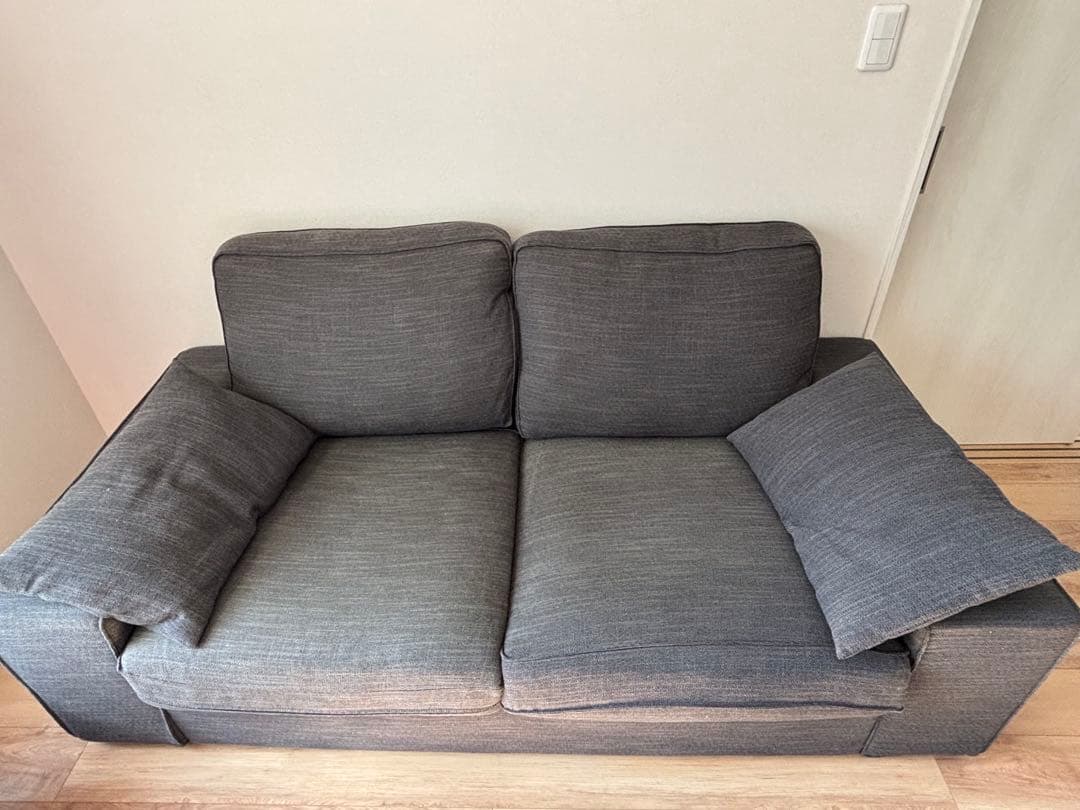 KIVIK 3人掛けソファ チャコール