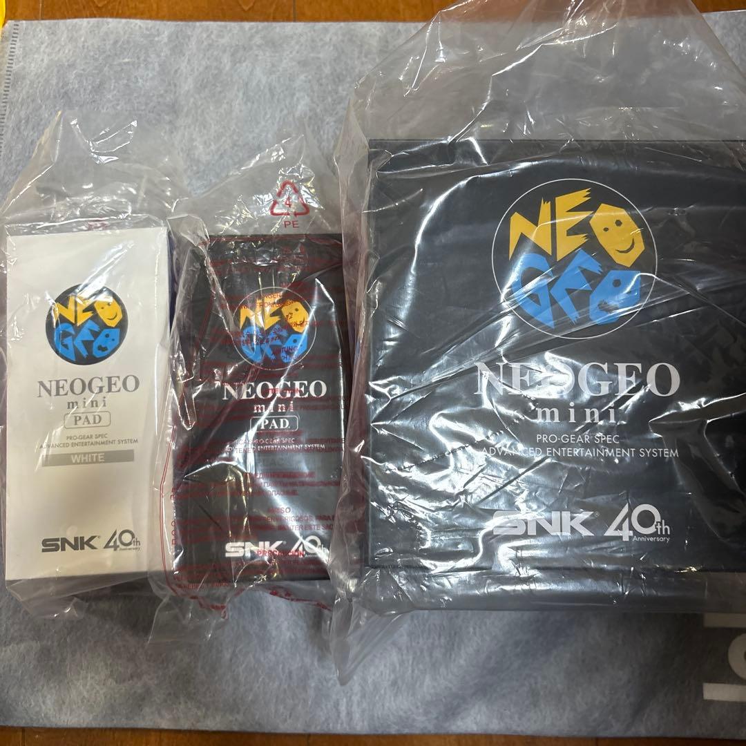 ネオジオミニ　本体　コントローラー　2個　未開封