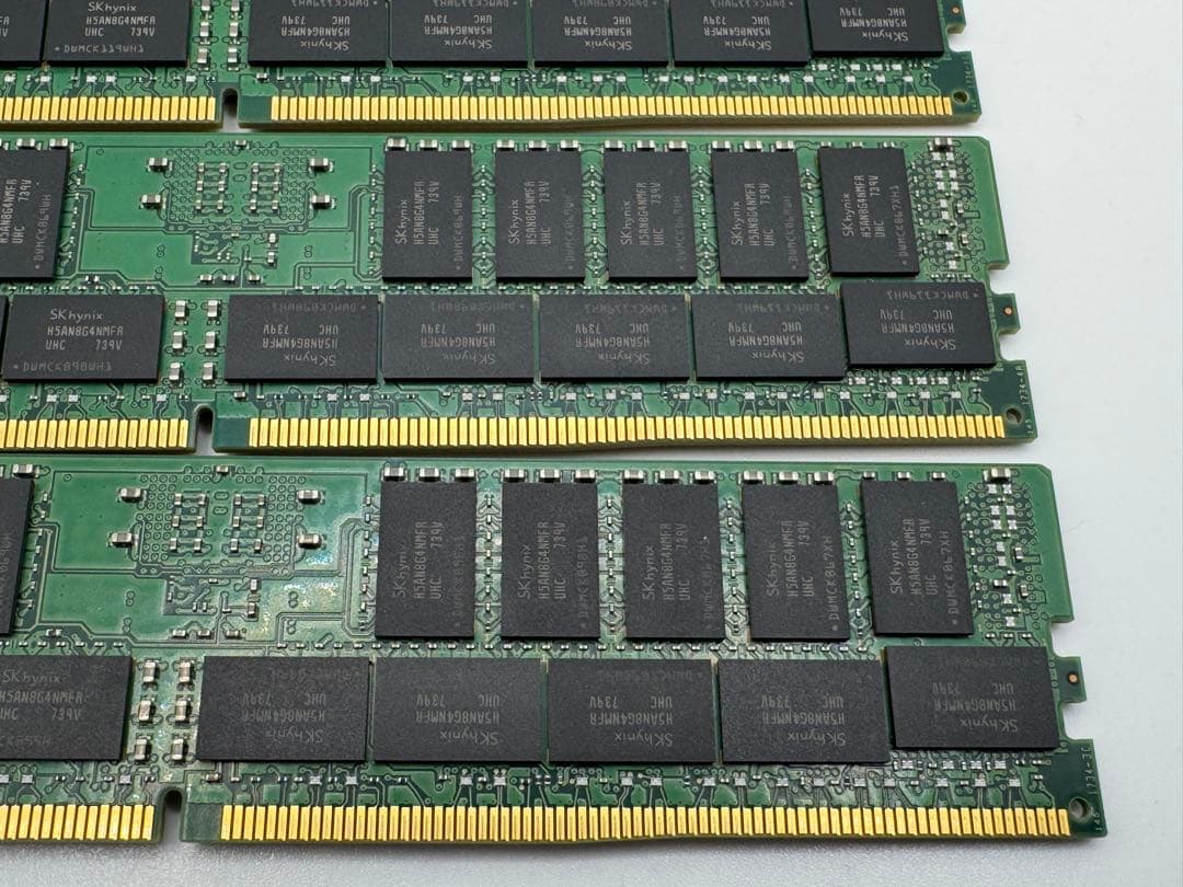 ②SK hynix DDR4 32GB4枚 PC4-2400T-RB1-11