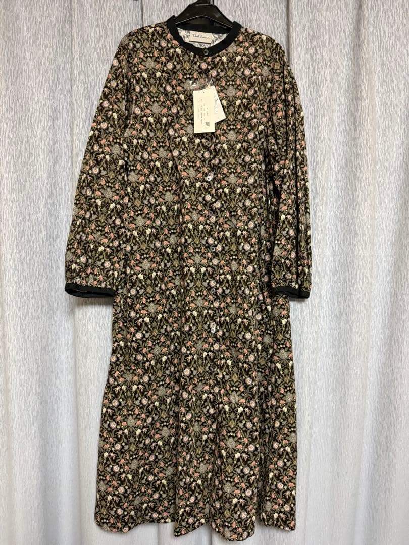 新品未使用リバティコーデュロイプリント ロングワンピース Mサイズ