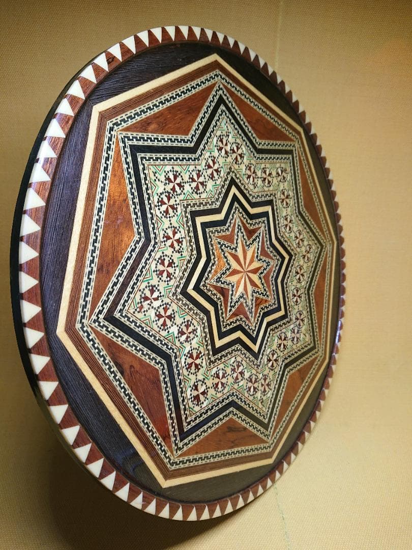 【美品】飾皿　寄木細工　ヨーロッパ　置物　インテリア　工芸品　美術品　A2996