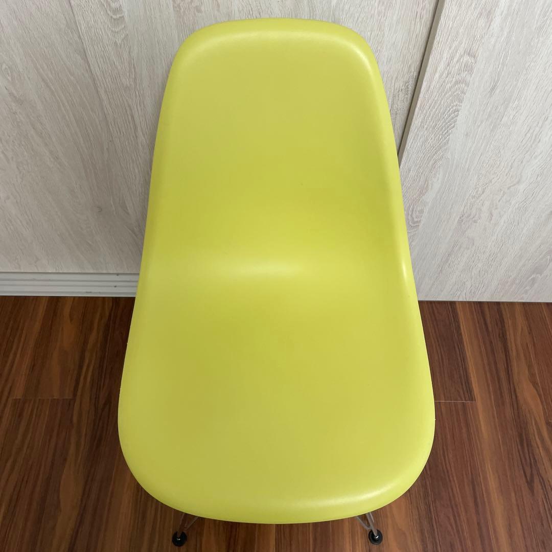 イームズ　プラスチック　シェルサイドチェア　ライムグリーン