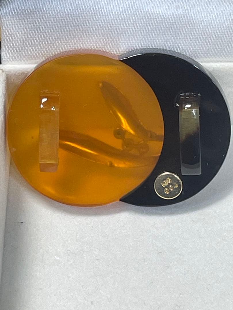 K18 天然ダイモンドジュエリーデザイ　本鼈甲 ダイヤに彫金細工の帯留め　12g