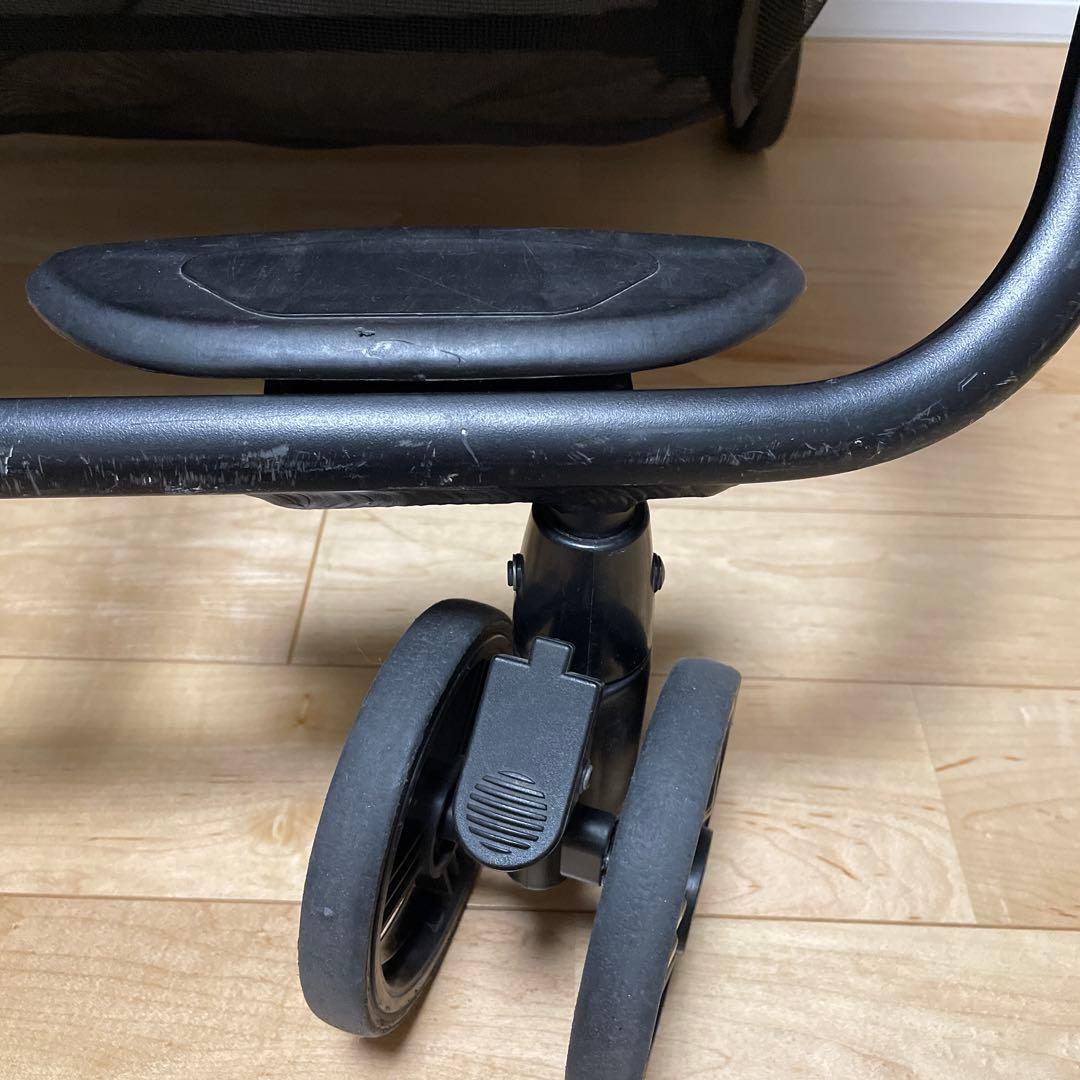 ココロンツイン　ベビーカー　レッド　双子　おまけつき