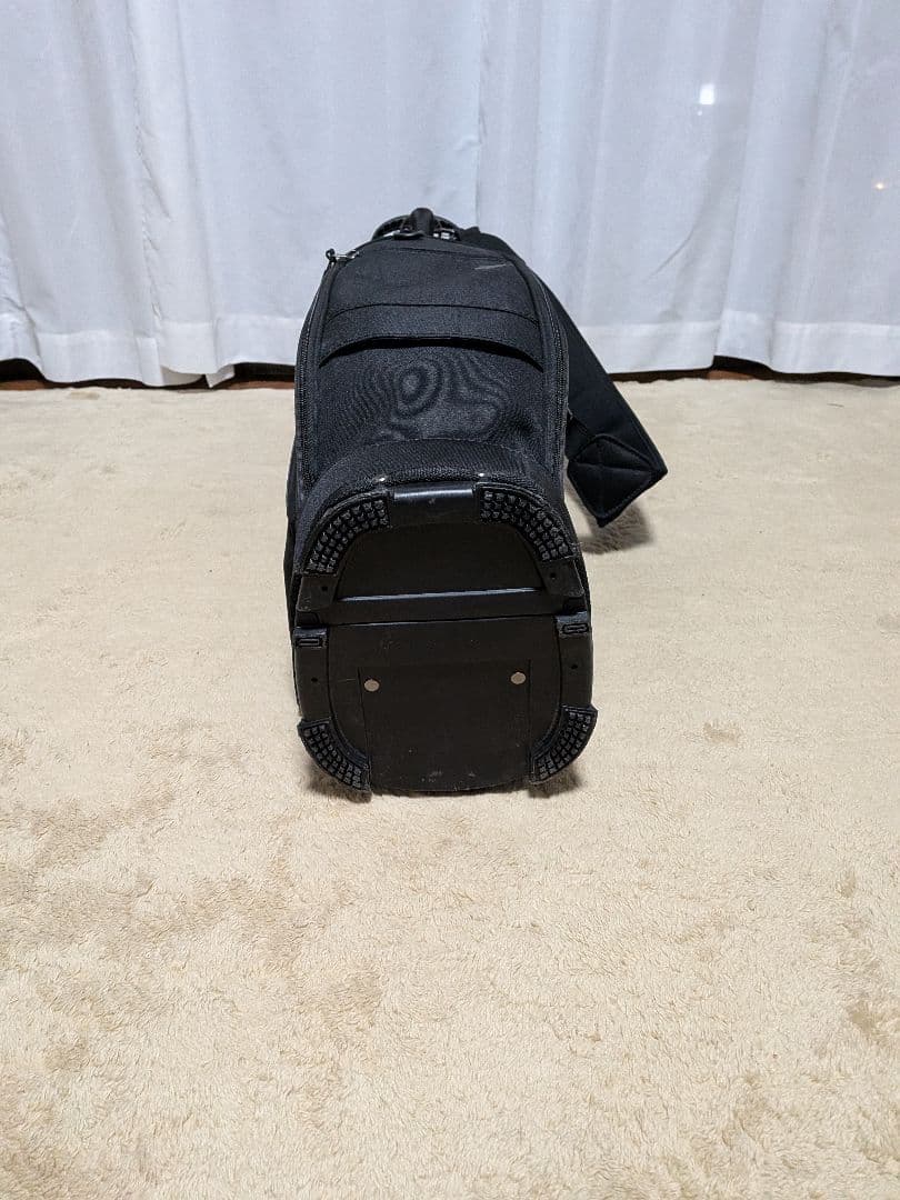 人気‼️デサント ゴルフ キャディバッグ スタンド ブラック